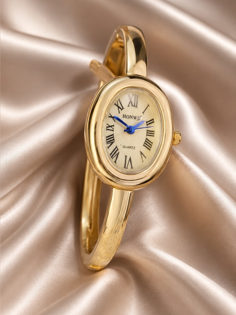 Baignoire Vintage Gold Oval Bracelet Watch
